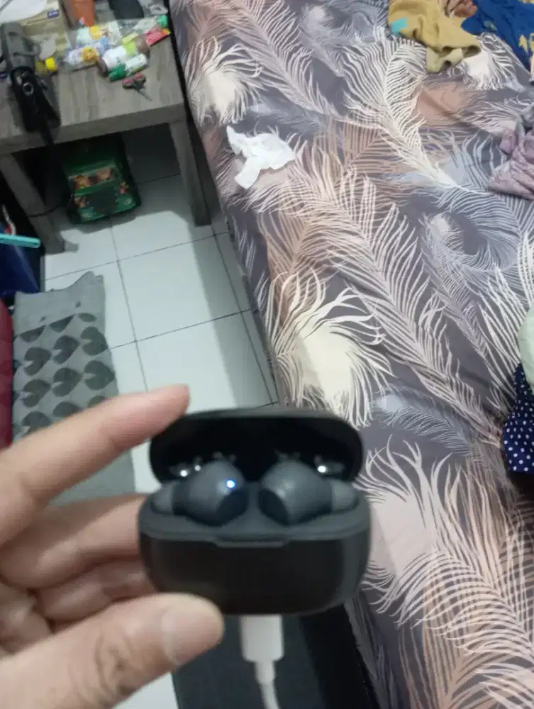 Earbud JBL nirkabel Wave 200TWS