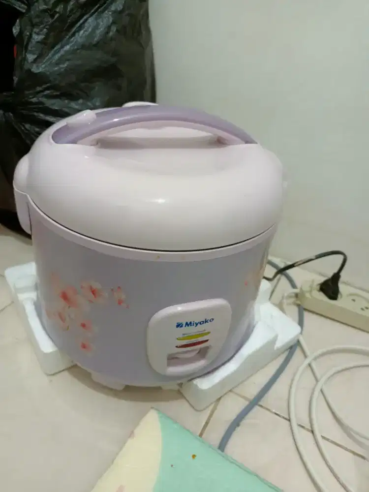 Jual cepat rice cooker dan kipas 2 biji