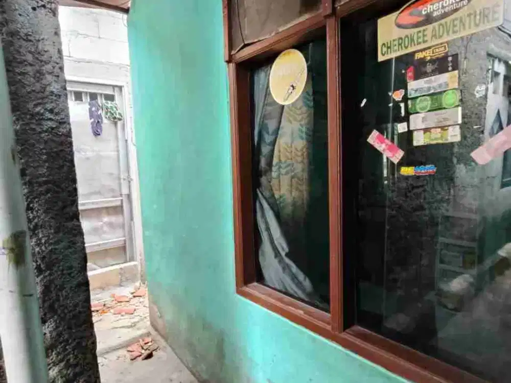 Di jual rumah model petak di Cisalak pasar Cimanggis Depok