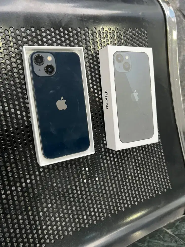 iphone 13 128gb hitam merdeka