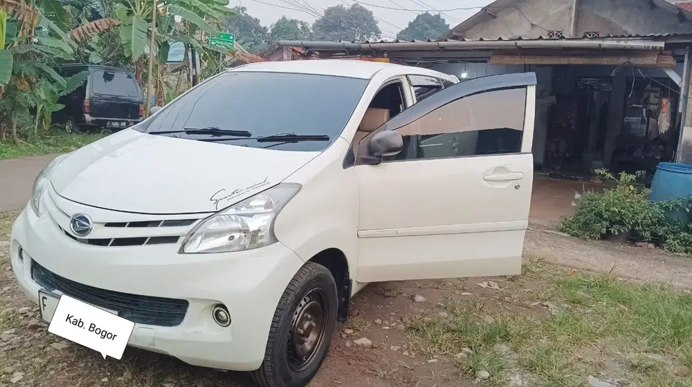 Daihatsu Xenia 2015 Bensin