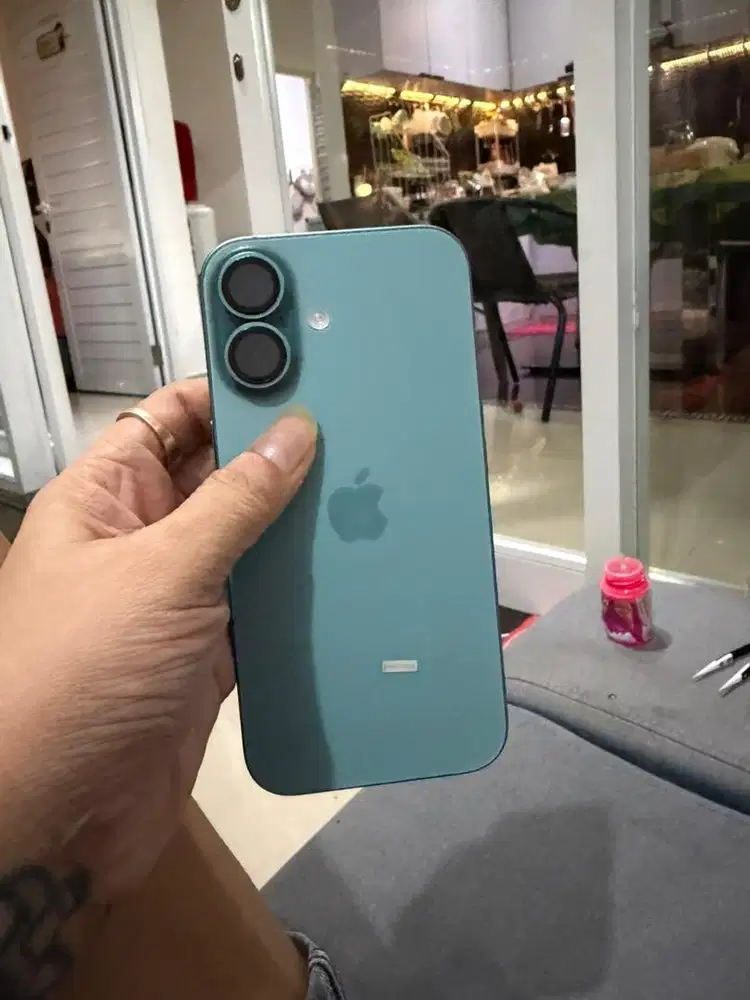 Iphone 16 128 ibox lengkap