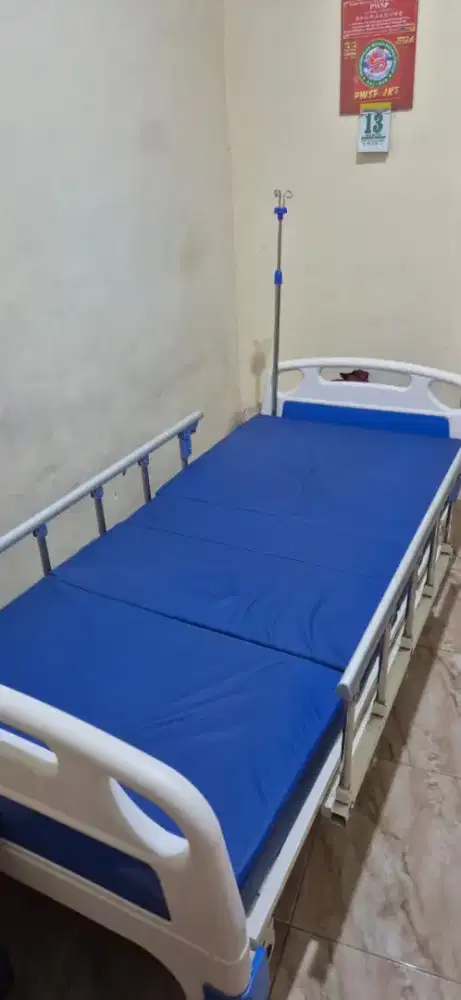 Tempat tidur orang sakit