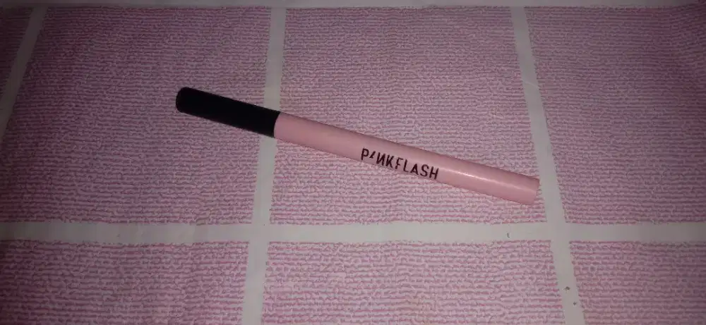 eyeliner pinkflash