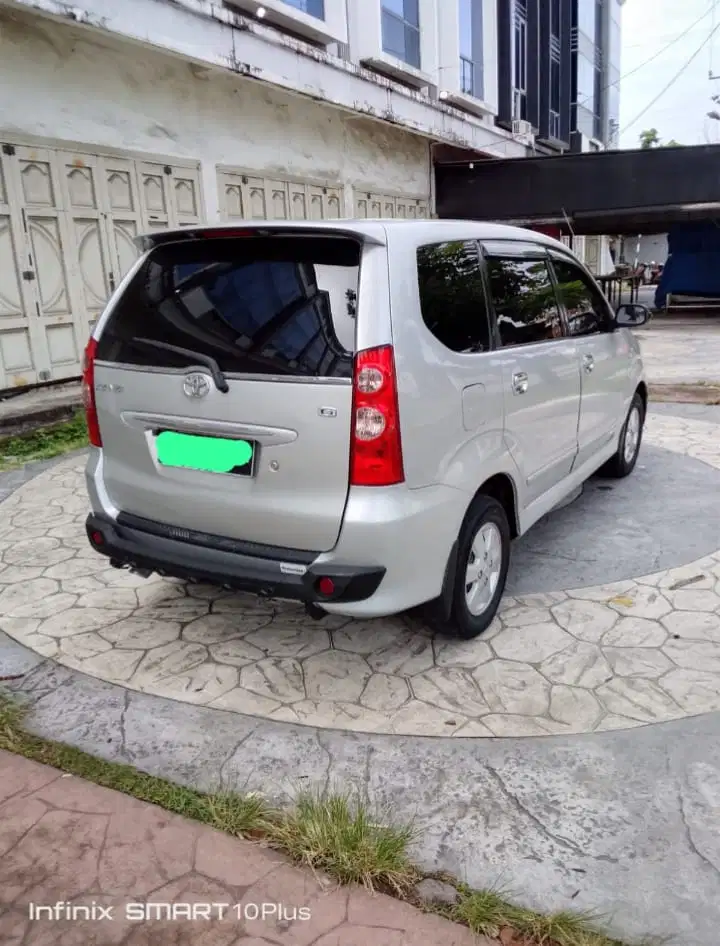 Toyota Avanza 2011 Bensin