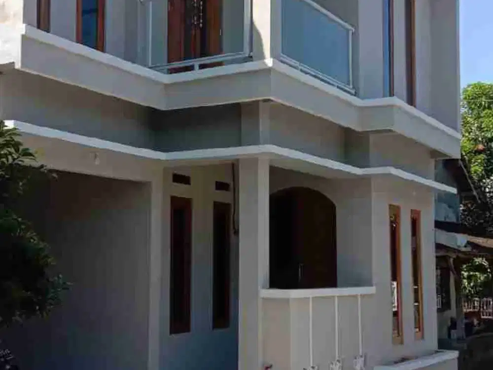 RUMAH DEKAT EXIT TOL KLODRAN