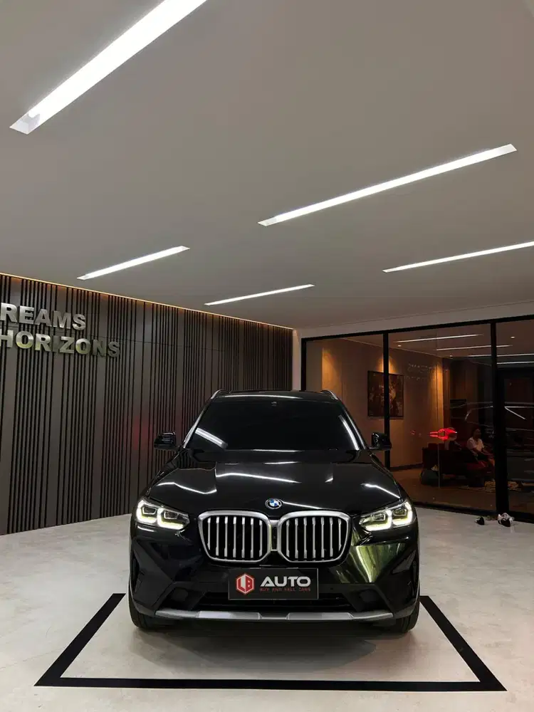 BMW X3 Luxury sDrive20i 2024 Hitam Km12rb Panoramic B2212oo Nik 2023