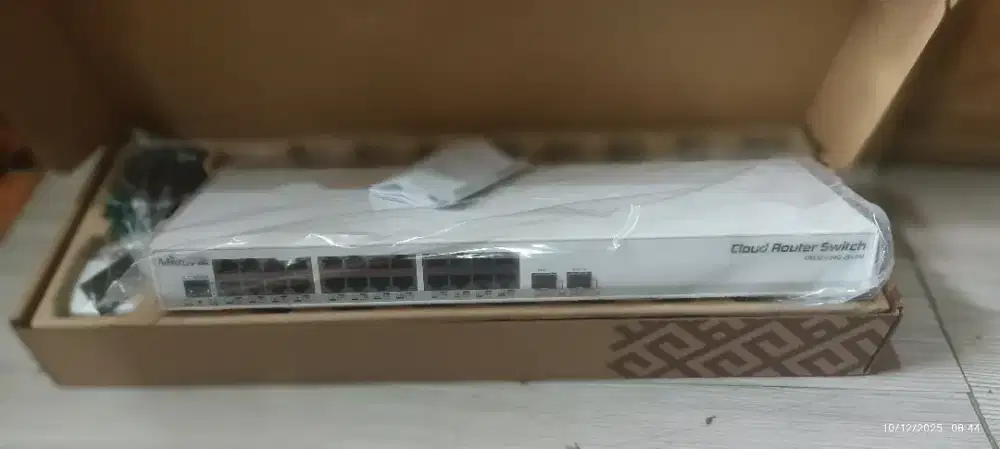 Mikrotik CRS326-24G-2S+RM