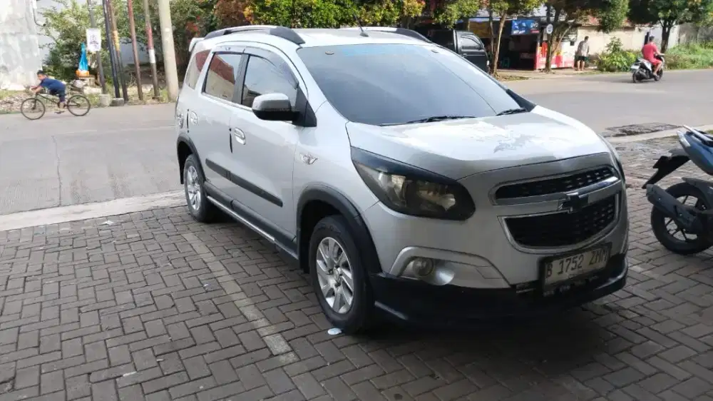 Dijual Chevrolet Spin LTZ AT 1,5 Bensin