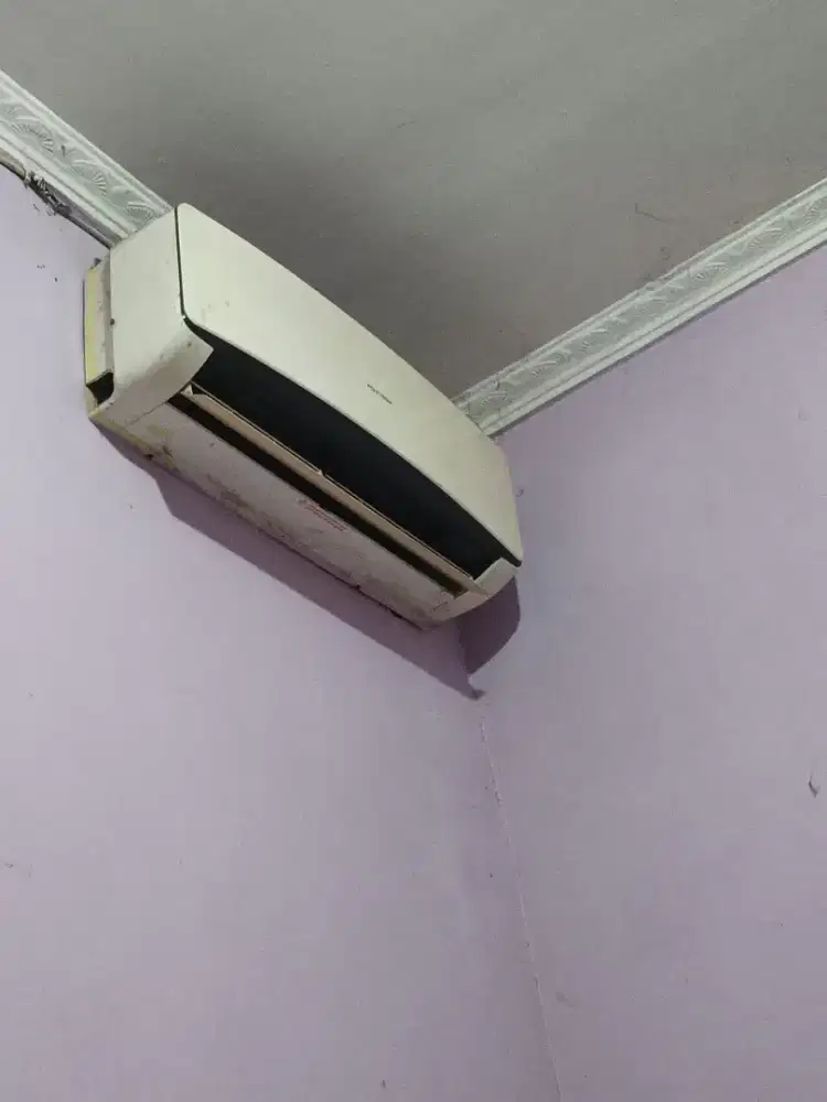 Jual AC 1/2 pk dah g pernah dipake tidak rusak