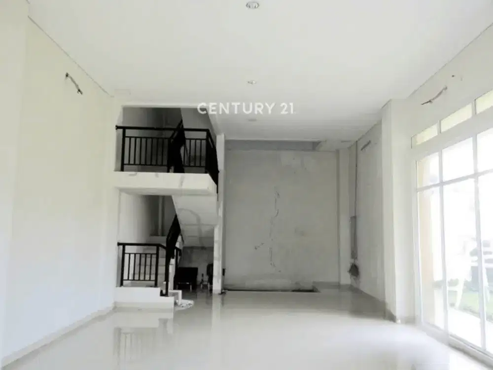 Ruko 3 Lantai Berlokasi Strategis Cocok Untuk Usaha Di JGC Cakung