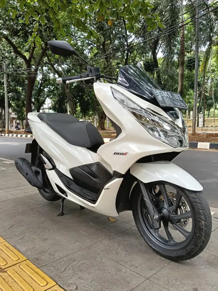 DP MINIM 2.500 CASH KREDIT HONDA PCX 150 CBS ISS THN 2020 PAJAK IDUP