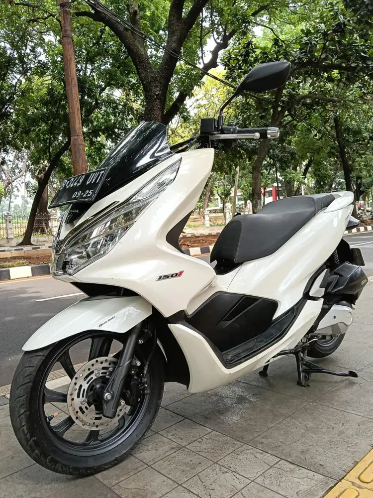 DP MINIM 2.500 CASH KREDIT HONDA PCX 150 CBS ISS THN 2020 PAJAK IDUP