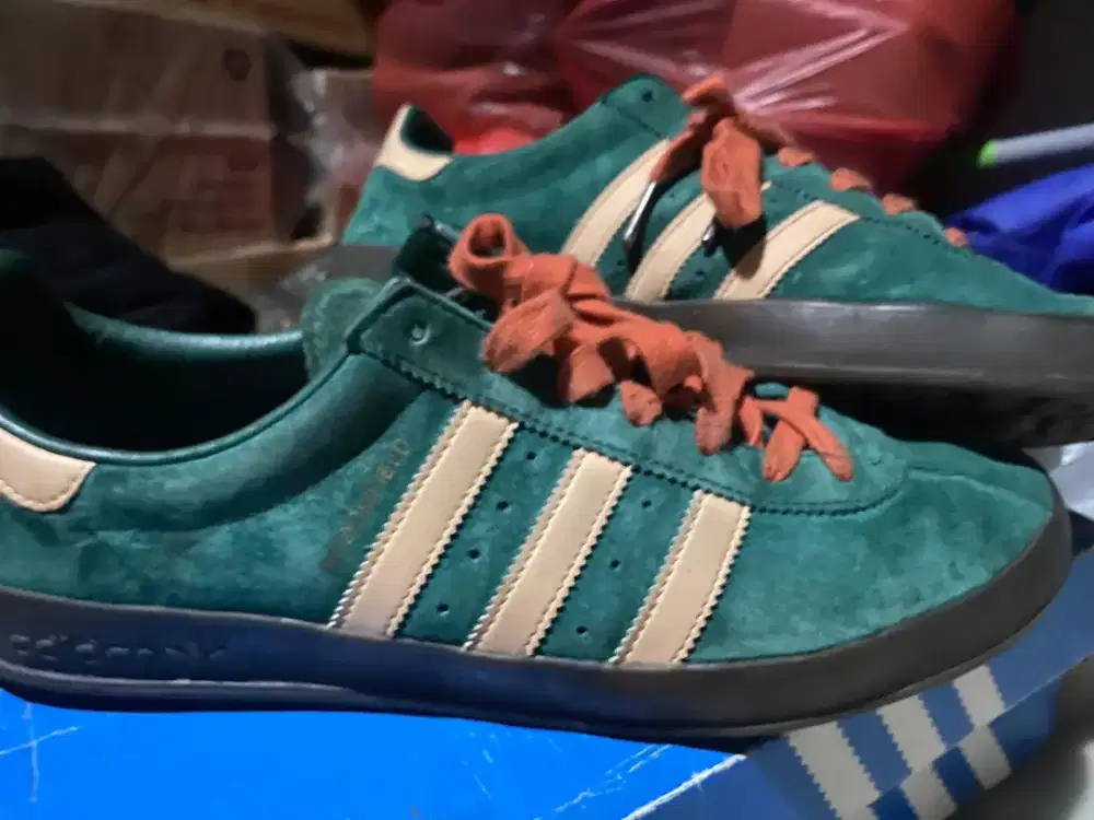 Sepatu Adidas Broomfield