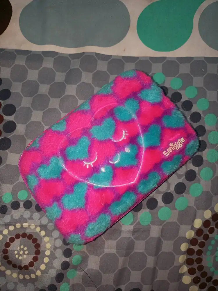 TEMPAT PENCIL SMIGGLE