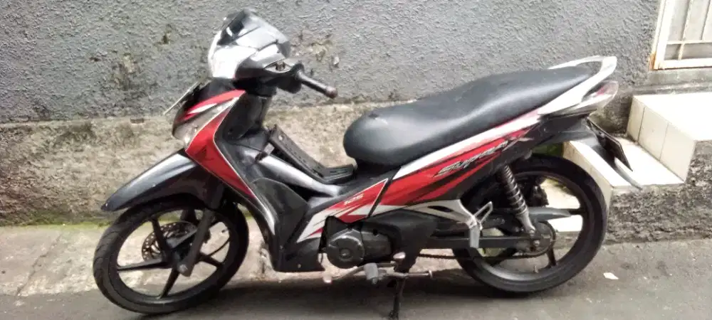 HONDA SUPRA X 125 HELM IN THN 2014 HITAM MESIN HALUS PAJAK HIDUP