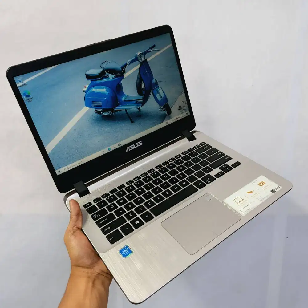 ASUS VIVOBOOK A407MA | INTEL CELERON N4000 4GB Ram 256GB SSD 14”HD