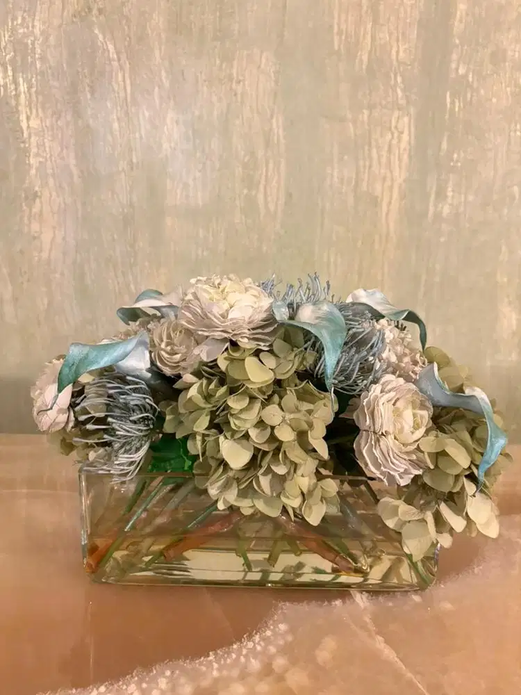 bunga plastik include vas - HSC 2025