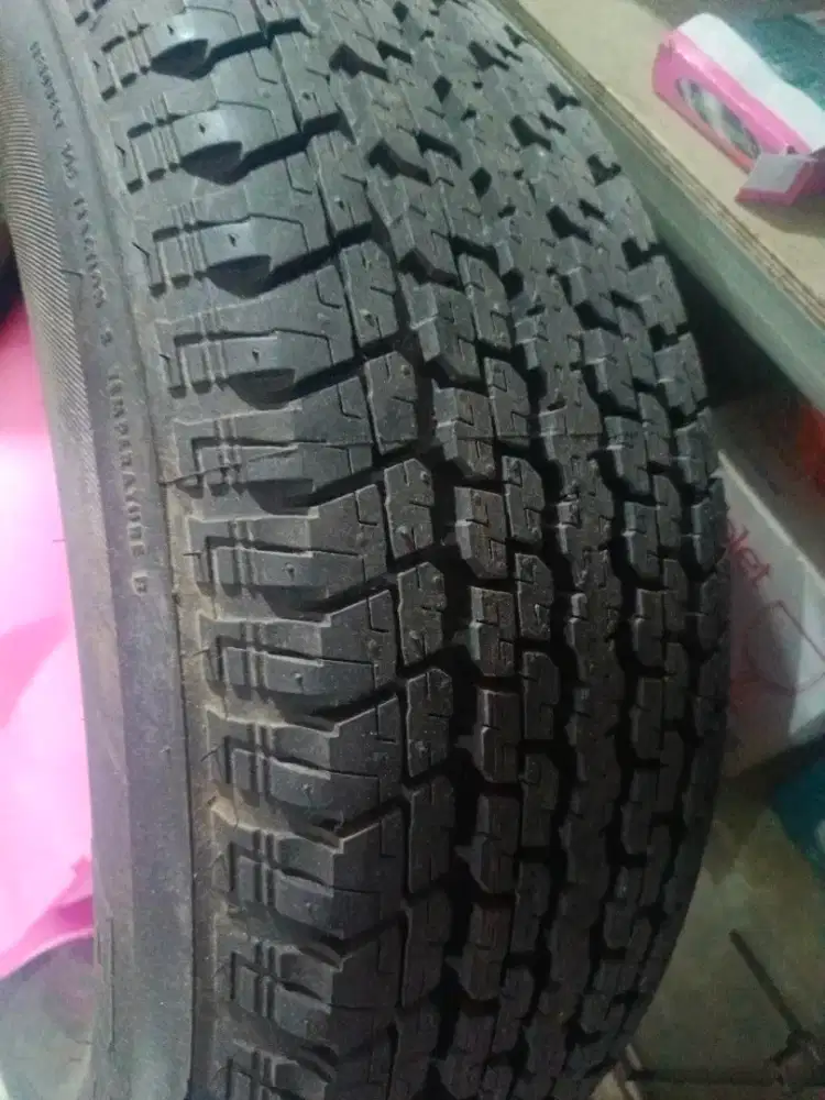 Ban Bridgestone HT 255/70/18