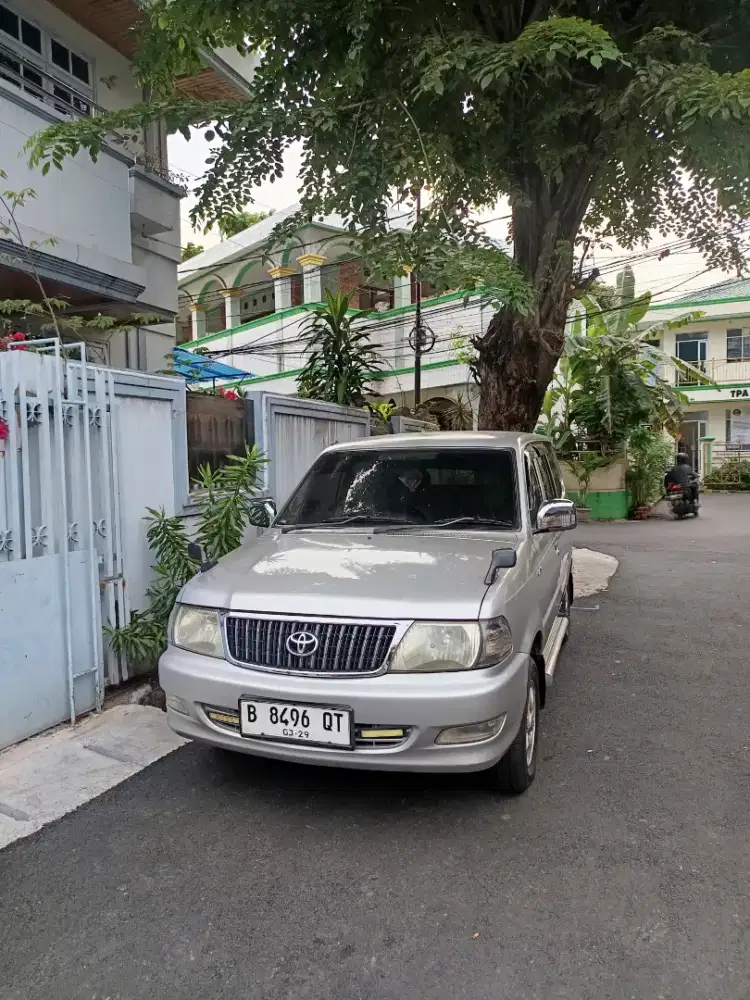 Toyota Kijang 2004 Bensin