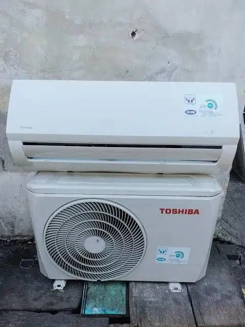 ac thosiba 1/2 pk terbaru, pemakean 5 bulan