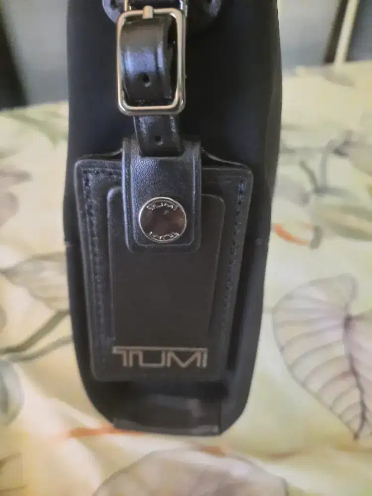 TUMI tas pria baru 4jt nego