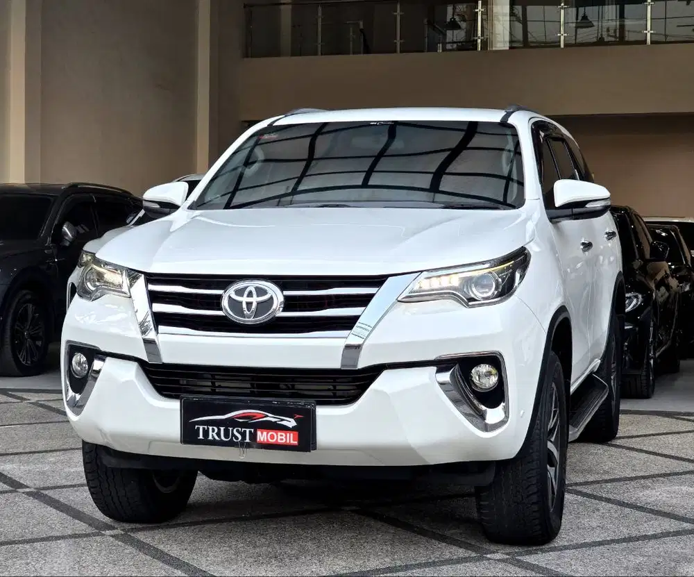 TOYOTA FORTUNER VRZ DIESEL AUTOMATIC 2016 PUTIH