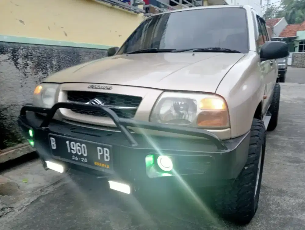 Escudo 1.6 Injection Super Adventure