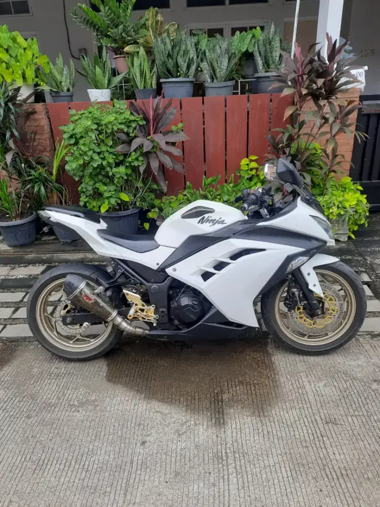 Ninja warna putih lengkap 2013