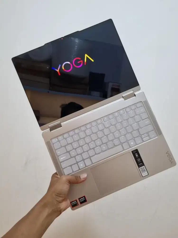 Lenovo Yoga 2in1 mulus seperti baru
