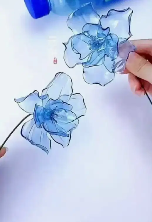 Bunga daur ulang botol plastik