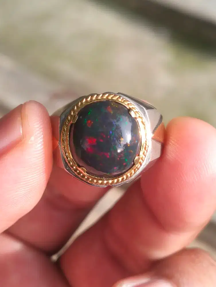 Black Opal Kalimaya Banten