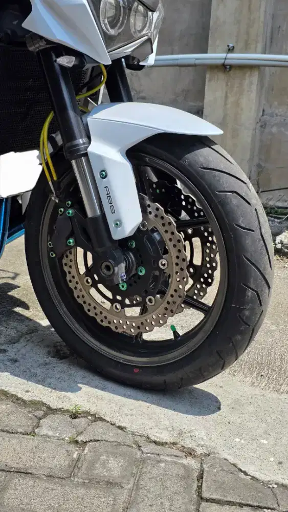 KAWASAKI Z800 Albino
