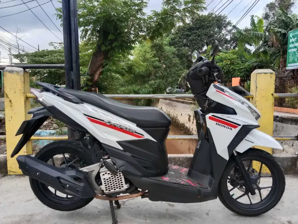 Honda Vario 125 LED th 2017 tinggal gass