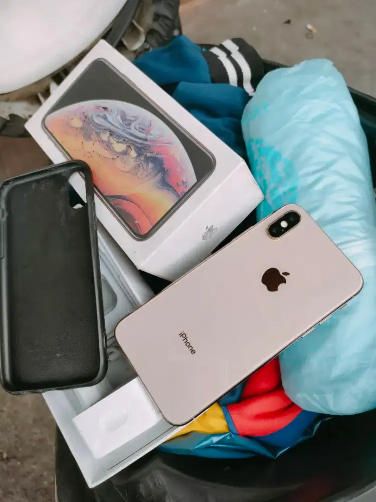 iphone XS 64gb fullset