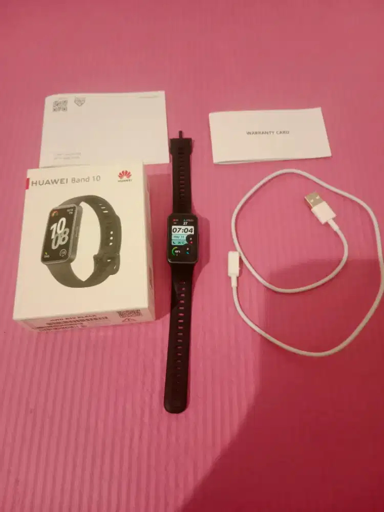 Huawei band 10 like new