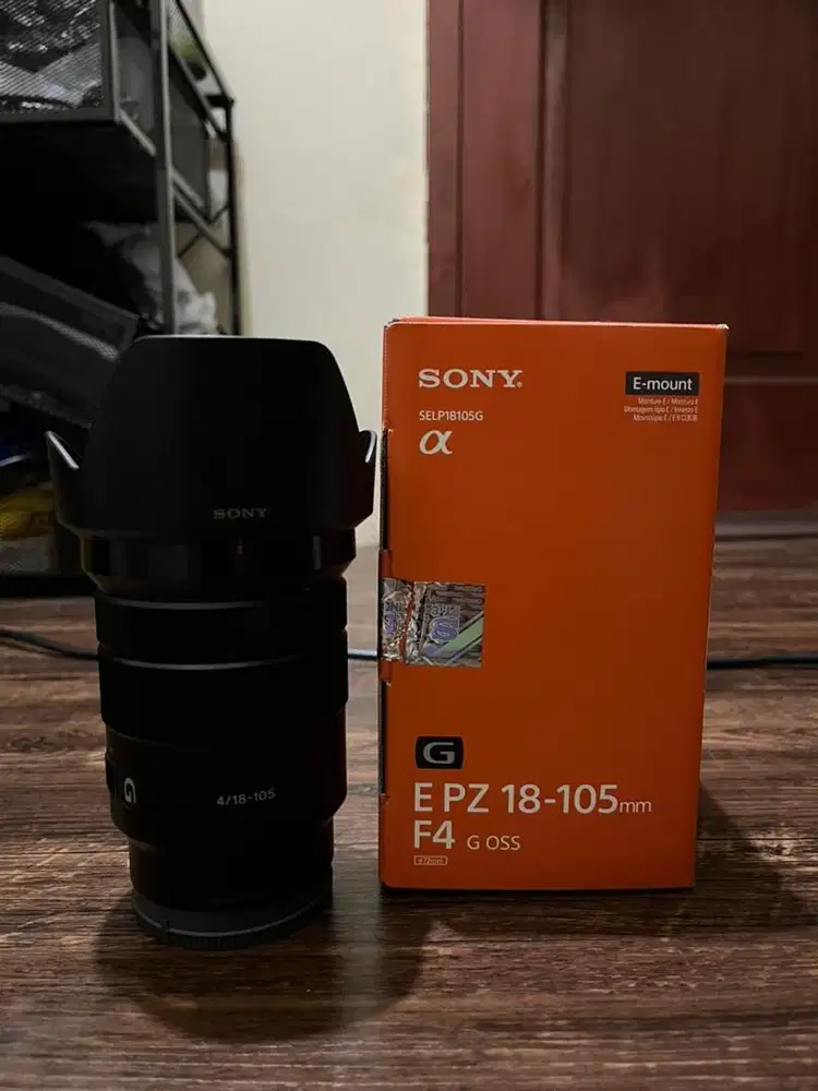 Lensa Sony E PZ 18-105mm F4