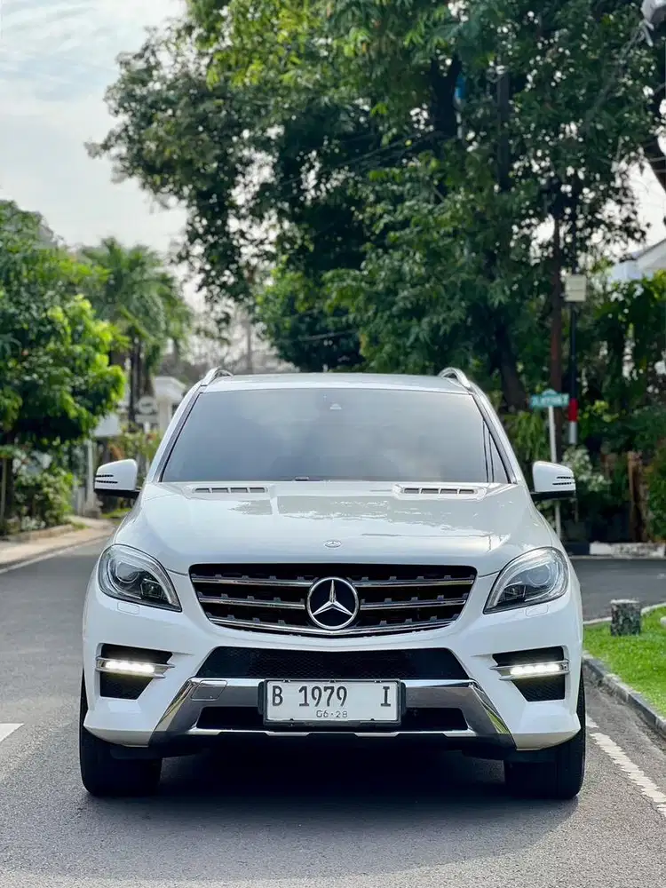 Merce ML400 AMG 2015 putih