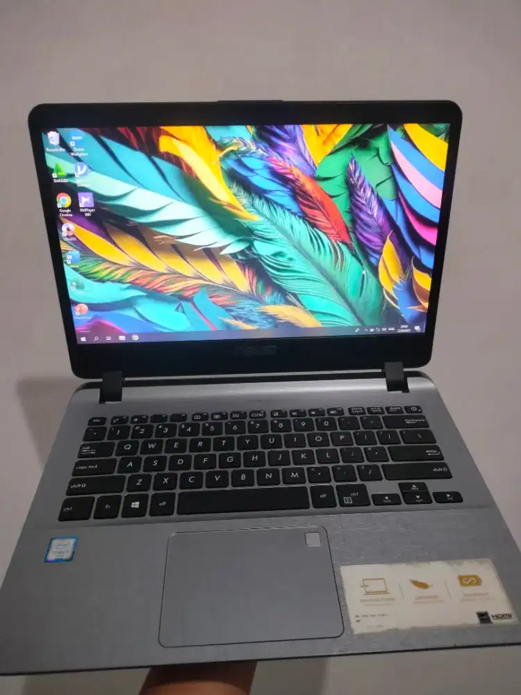 Laptop Asus vivobook A407U core i3