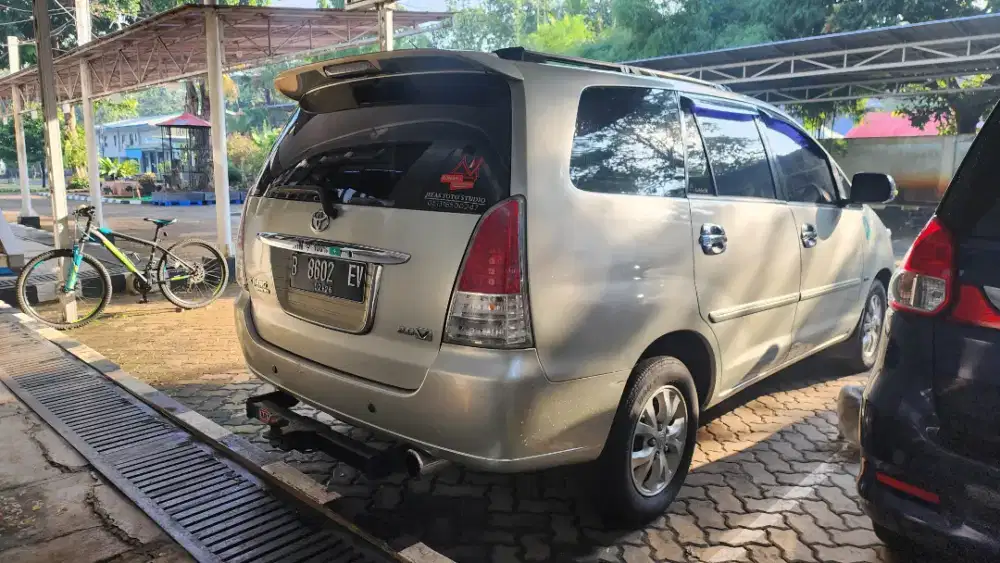 Dijual Kijang Innova V 2006 Matic