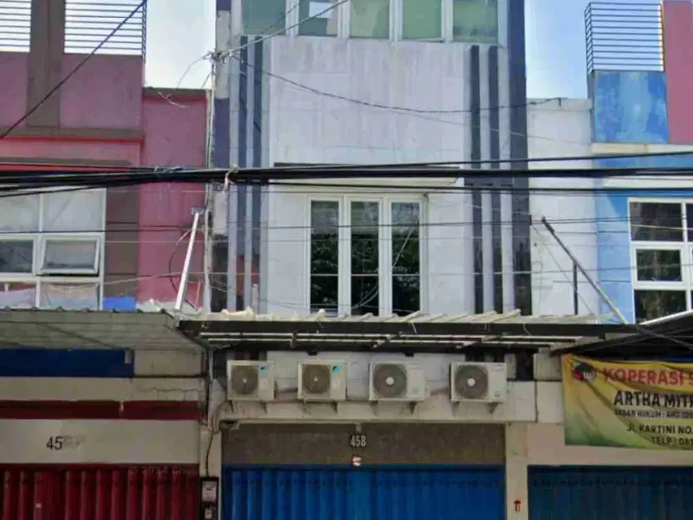 Sidoarjo. jalan Kartini. tengah kota. murah