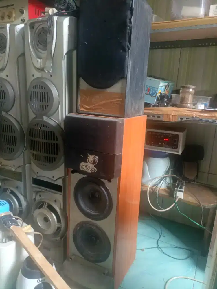 Sepeaker nih masih bagus bisa Bluetooth