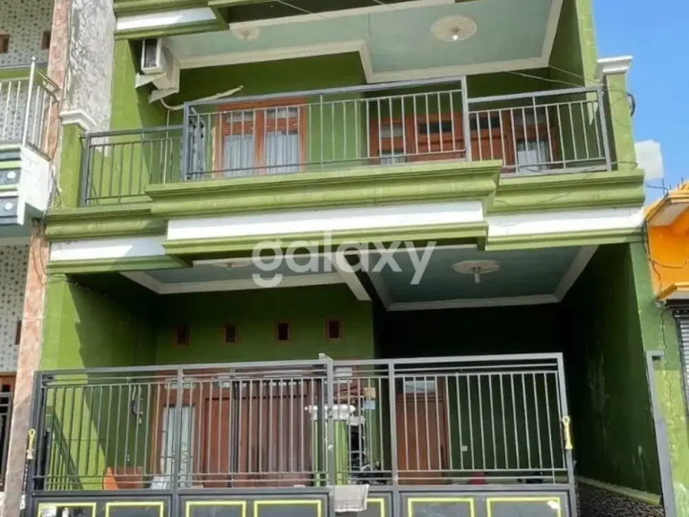 RUMAH 3 LANTAI DI SEMEMI BARU SURABAYA BARAT