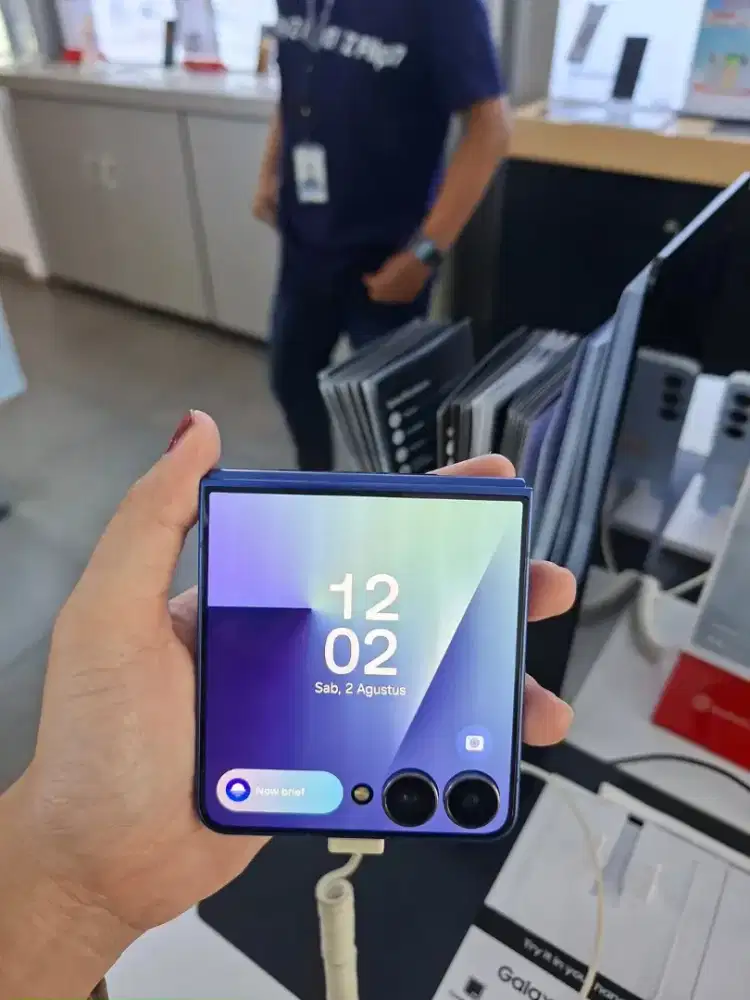 Samsung galaxy Z flip 7 baru segel bergaransi resmi SEIN