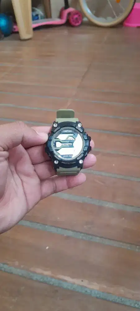 Jual jam tangan warna abu abu gak bisa jauh-jauh
