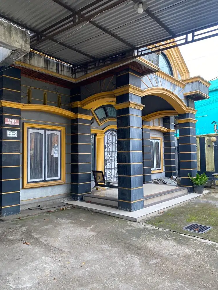 Rumah Strategis (Pinggir Jalan)