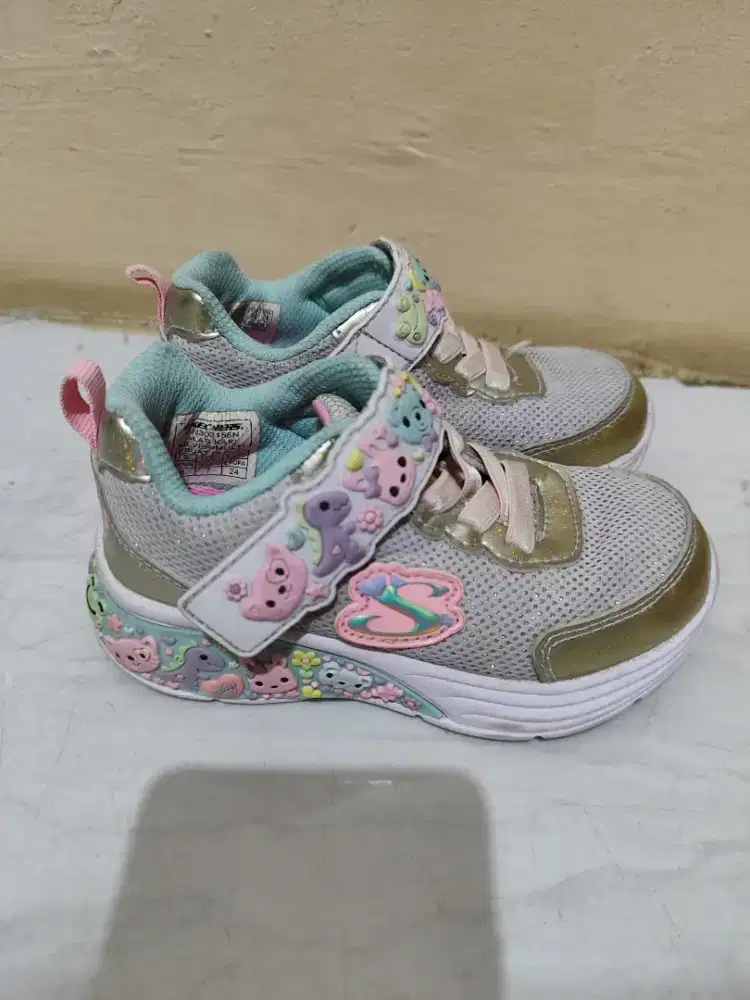 Sepatu skecher anak uk 24 minus no box