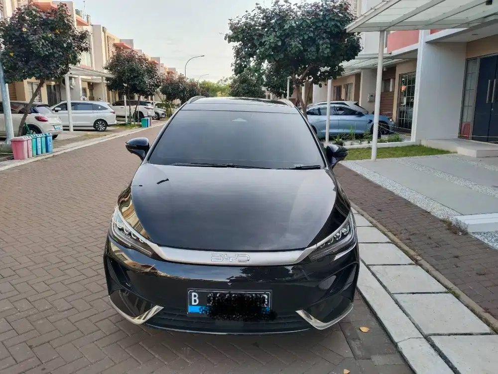 BYD M6 2024(pakai 2025),Superior