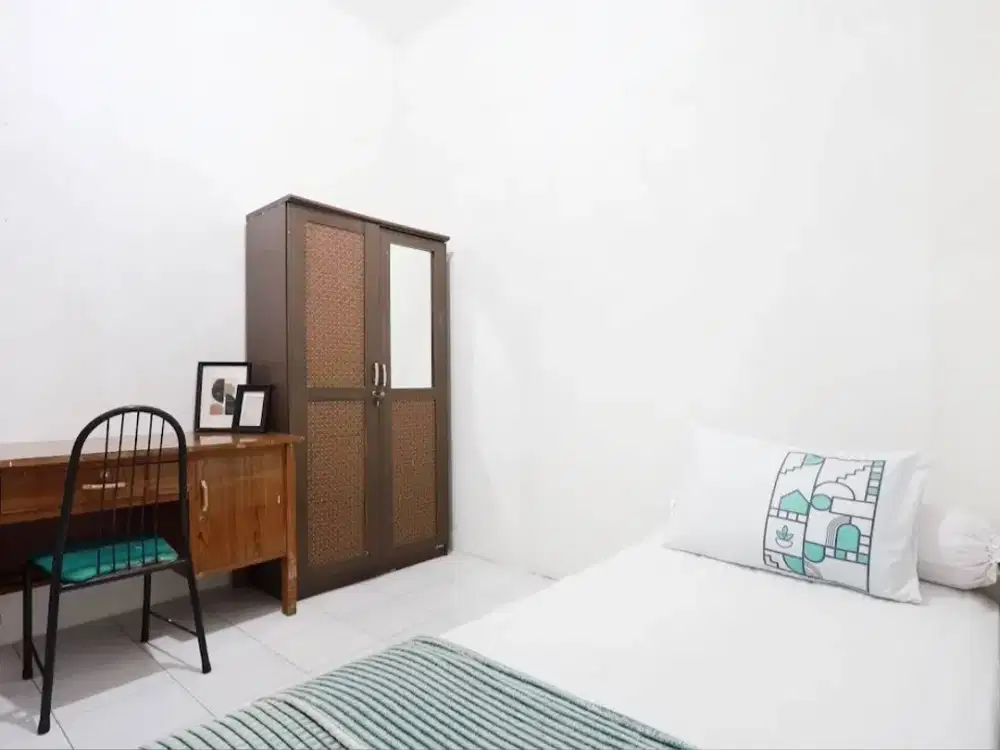 Rumah Kost Aktif Raya Tenggilis Mejoyo Seberang Ubaya Strategis