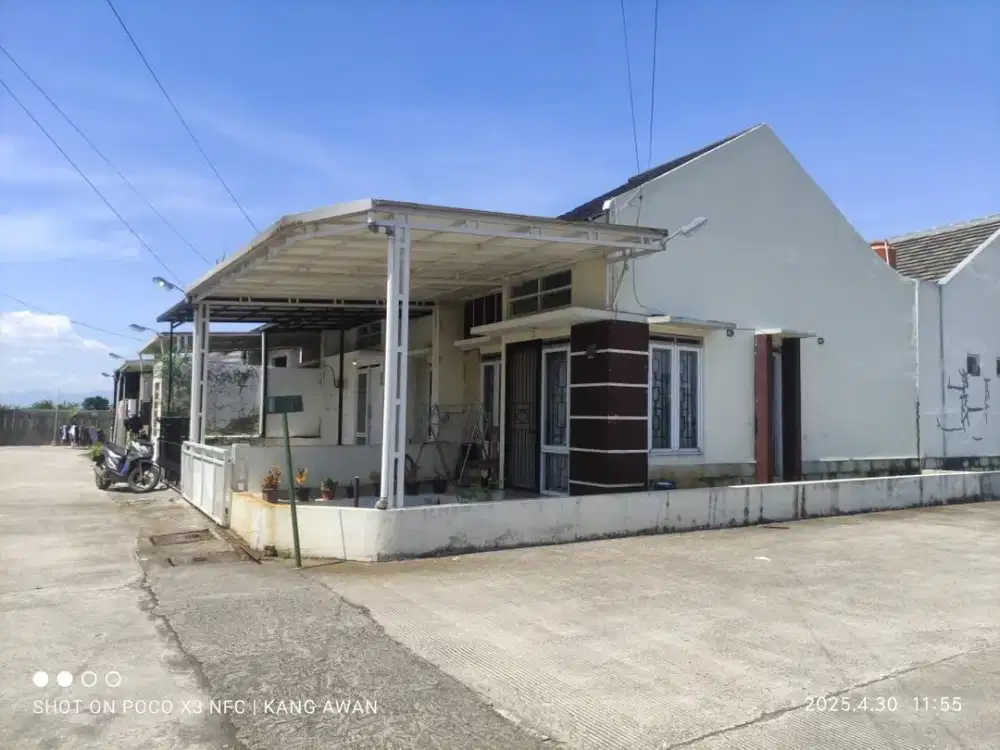 jual cepat, rumah minimalis posisi hoek cluster Aster Ciwastra